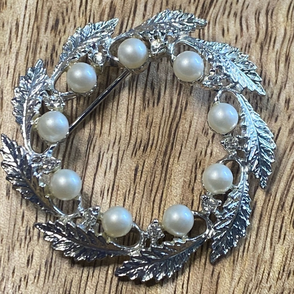 Vintage Bogoff Pearl & Rhinestone Wreath Brooch Silver Tone Mid-Century Brooch